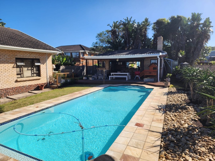 3 Bedroom Property for Sale in Winterstrand Eastern Cape